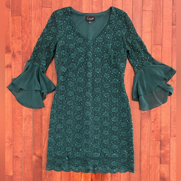 connected apparel Dresses & Skirts - Connected Apparel Emerald Green Long Sleeve Sequin Lace Dress Size 6